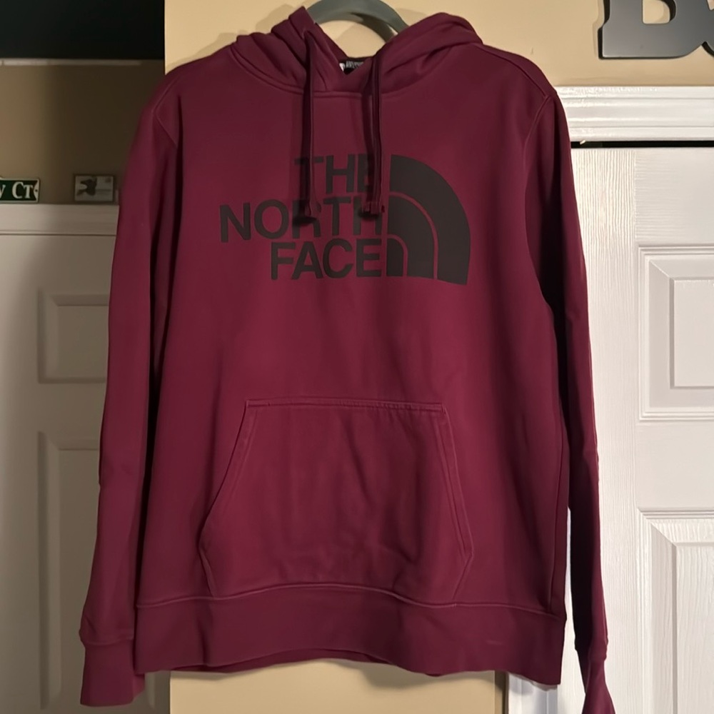 The North Face - Men’s Hoodie - Burgundy/Maroon